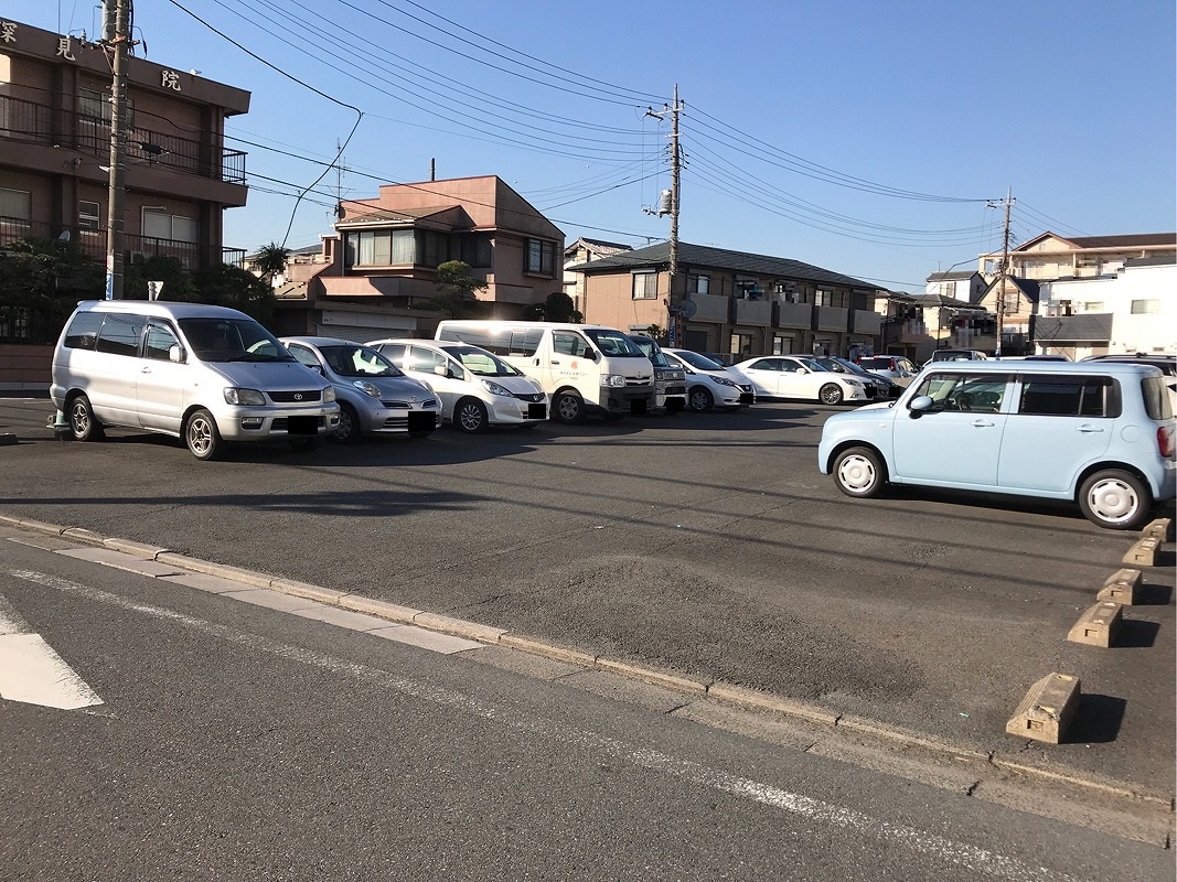 足立区伊興３丁目　月極駐車場